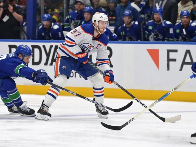 Oilers keep calm despite G1 collapse to Canucks