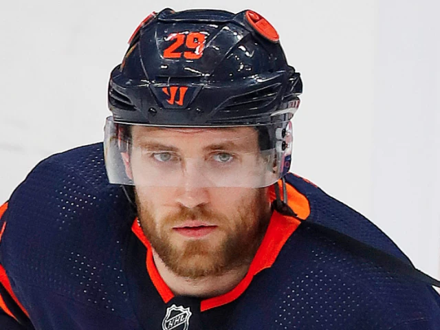 Draisaitl not skating as Oilers change up lines ahead of Game 2