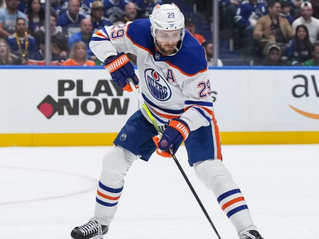 Oilers’ Draisaitl, Henrique suit up for Game 2 vs. Canucks