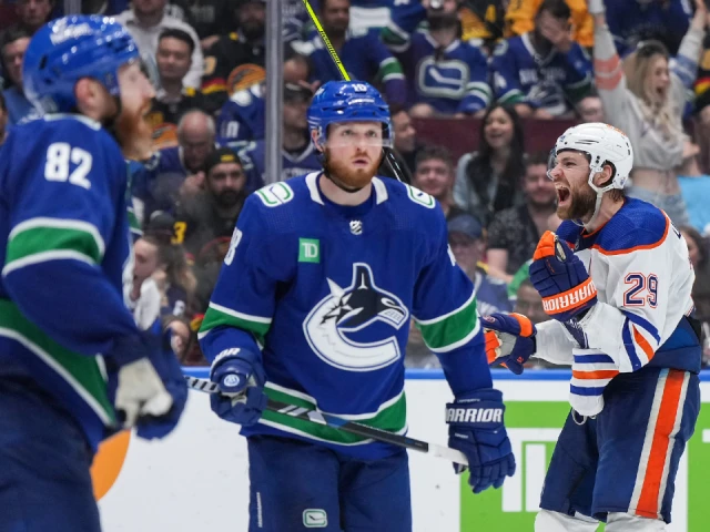 Canucks too timid down stretch of costly defeat: ‘Made it very easy on them’