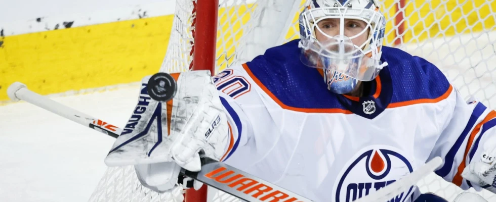 Oilers start Pickard in net for third period vs. Canucks, pull Skinner