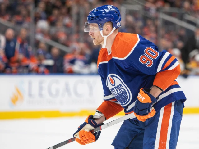 Oilers’ Perry trolls Canucks with pretend cross-check