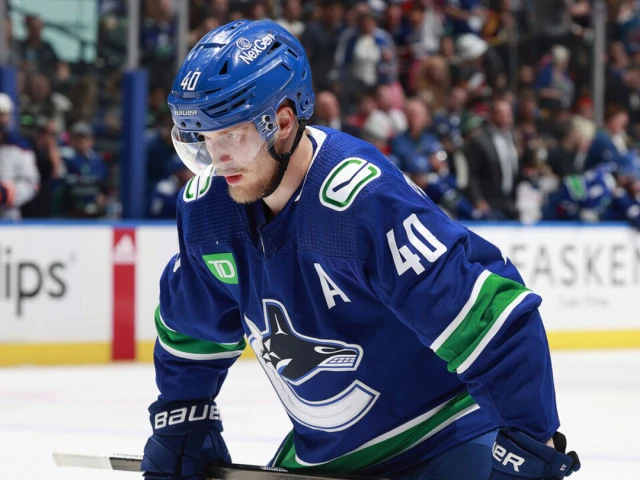 Tocchet: Pettersson among Canucks' 'passengers'