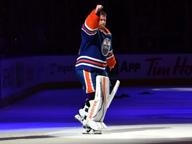 ‘You’re always believing’: Journeyman Calvin Pickard leads Oilers to victory in Game 4