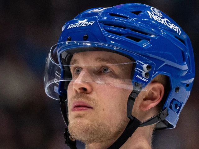 How can Tocchet and Canucks get Pettersson going ahead of Game 5?