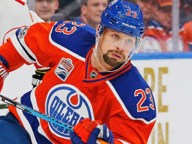 Ex-Oilers tough guy Hendricks has become an AHL GM