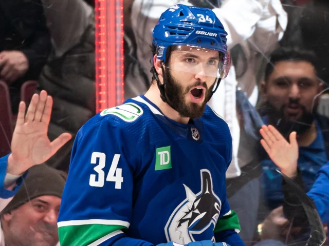 Dad strength: Canucks’ Di Giuseppe scores in first game since child’s birth