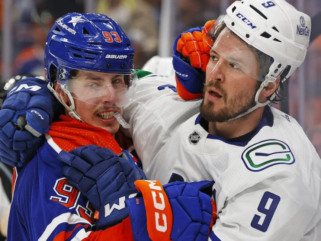 Early Canucks-Oilers start time announced for potential Game 7