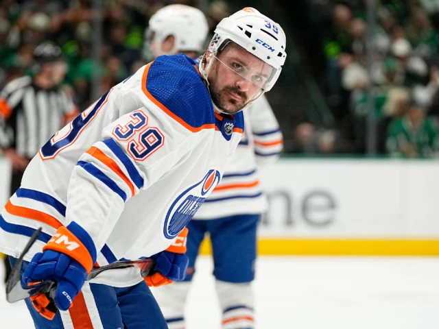 Oilers’ Carrick slots into lineup for must-win Game 6 vs. Canucks