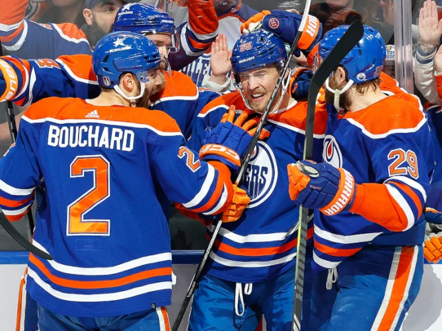 Oilers steamroll Canucks to force Game 7