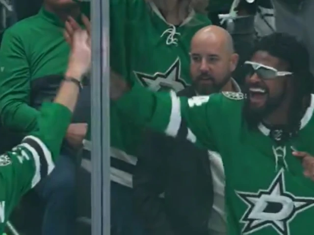 Cowboys' Diggs was mic'd up for Stars vs Oilers and it's hilarious