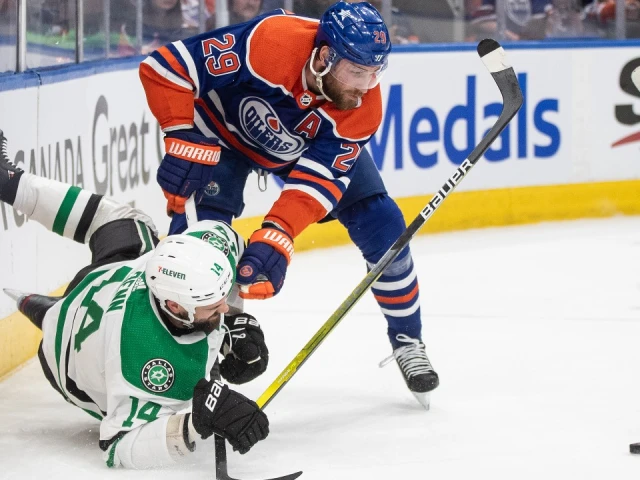 Robertson’s hat trick leads Stars to second straight win over Oilers