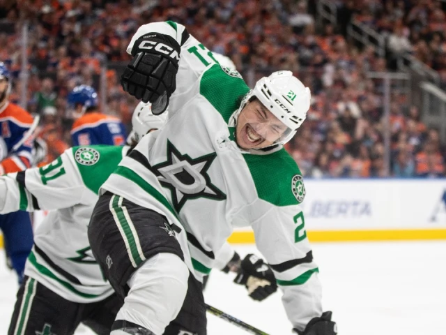 Stars’ Robertson regains scoring touch in comeback win over Oilers