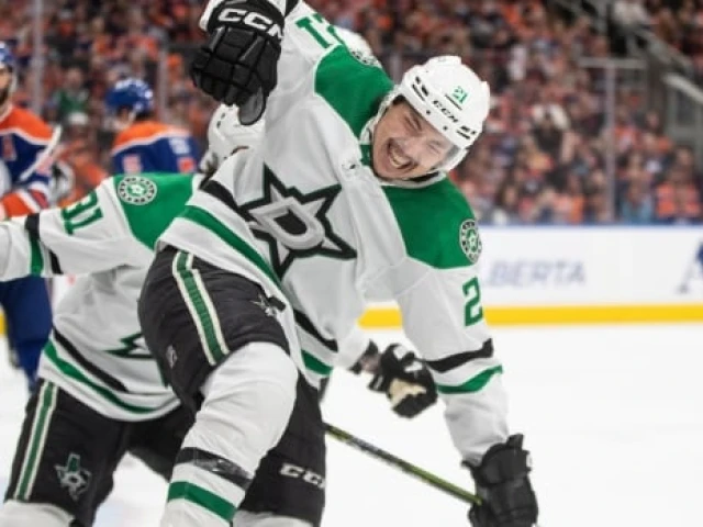 Jason Robertson scores hat trick as Stars beat Oilers in Game 3