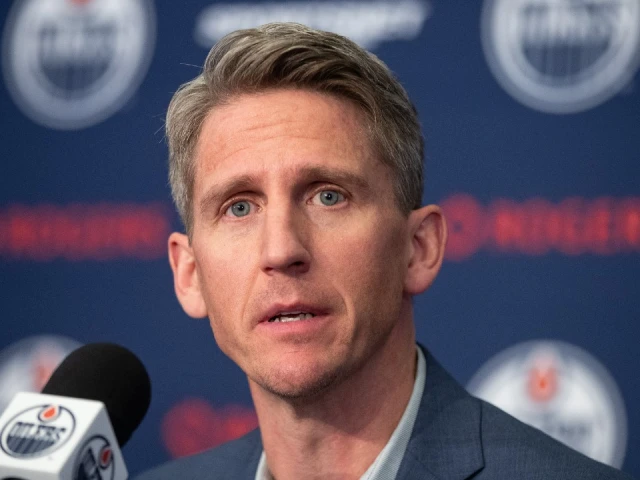 Oilers coach Knoblauch teases lineup changes for Game 4