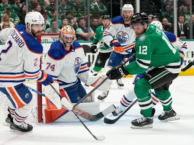 Stars’ Radek Faksa draws back into lineup for Game 4 vs. Oilers