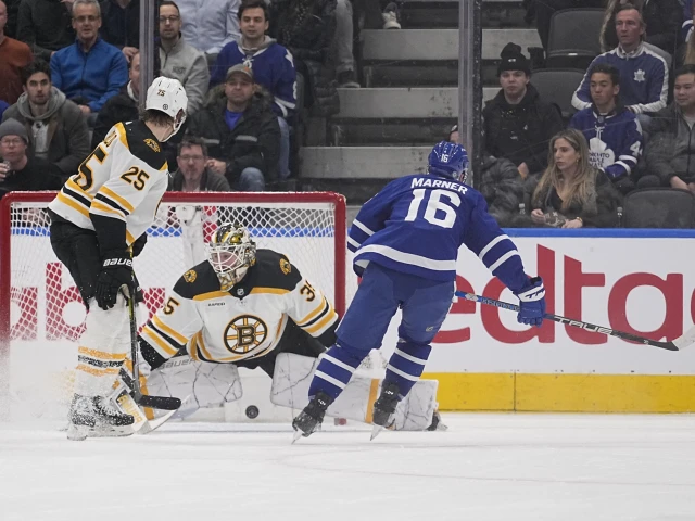 NHL Notebook: Mitch Marner, Linus Ullmark atop Daily Faceoff trade targets list