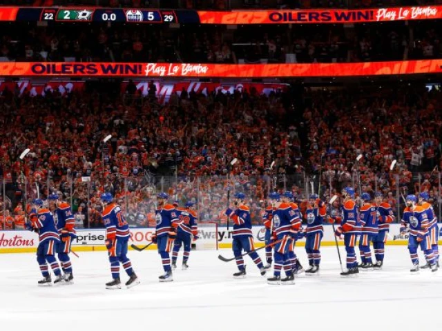 Oilers score 5 unanswered, even series with Stars