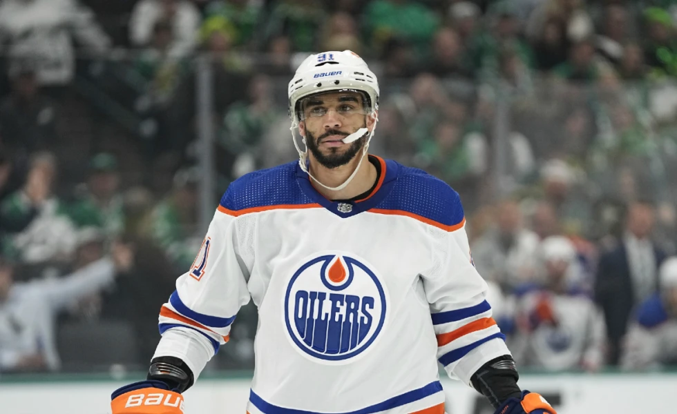 Oilers’ Evander Kane benched in third period of Game 6 for injury reasons