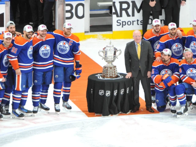 Oilers avoided touching the trophy after winning Western Conference Final