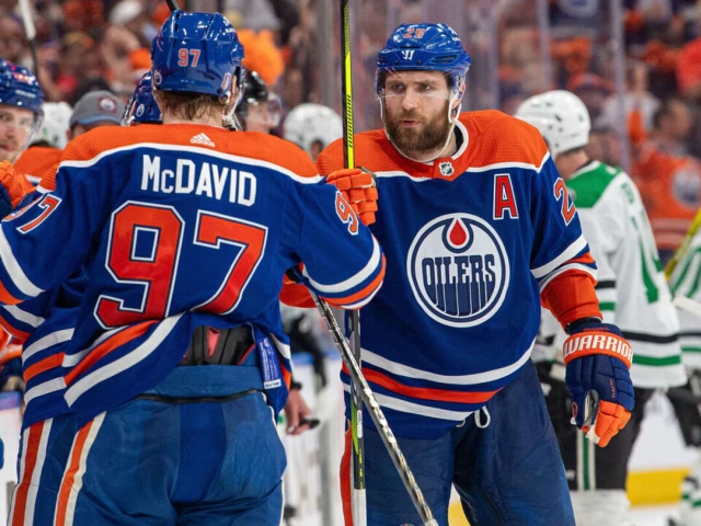 Bettors backing McDavid to win Conn Smythe, split on Stanley Cup champ