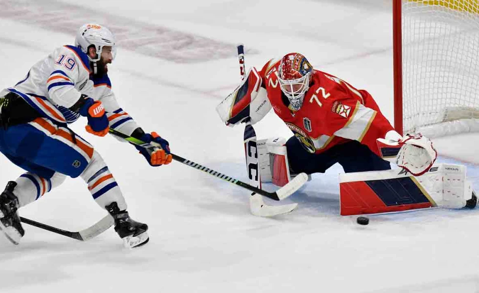 Bobrovsky shuts the door, Panthers beat Oilers in Game 1 of Stanley Cup Final