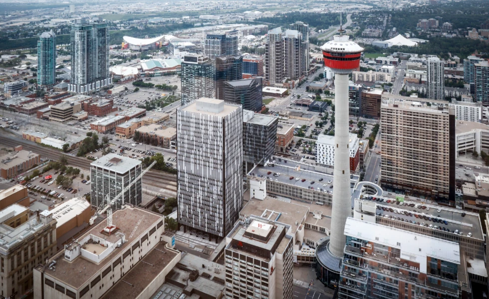 Calgary Tower will light up in blue and orange but denies supporting Oilers