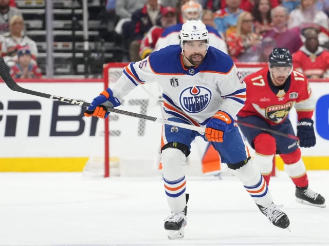 Oilers defenseman Cody Ceci a healthy scratch for Game 2 of Stanley Cup Final