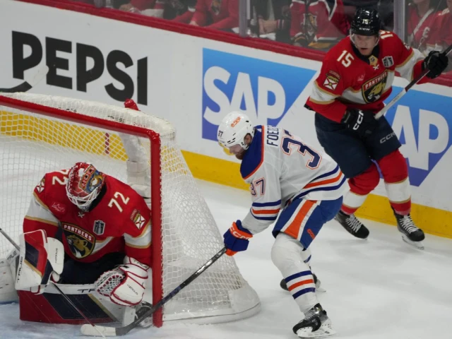 Oilers’ Warren Foegele ejected for kneeing vs. Panthers