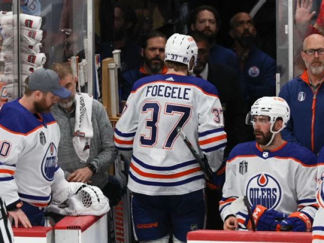 Oilers' Foegele ejected for knee-on-knee hit in G2