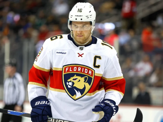 Panthers’ Barkov, Tarasenko on ice for practice ahead of Game 3 against Oilers