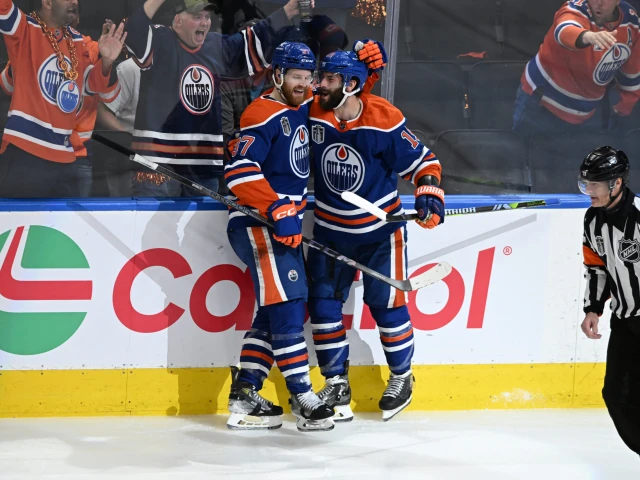 Oilers elevate Warren Foegele to top line for Game 4 of Stanley Cup Finals