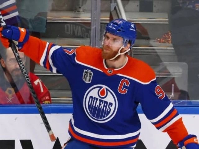 Oilers stay alive in Stanley Cup final with dominant win over Panthers in Game 4