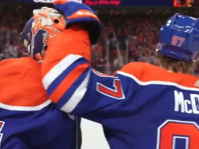 Oilers Beat Panthers 8-1 in Game 4, Avoid Stanley Cup Elimination