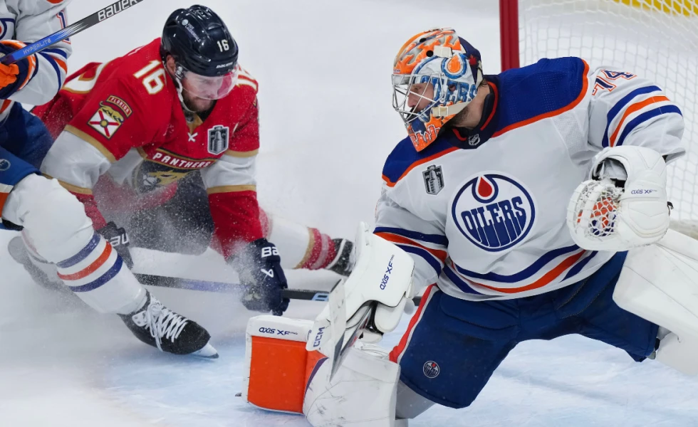 Panthers and Oilers try to stay busy on long flights in the Stanley Cup Final