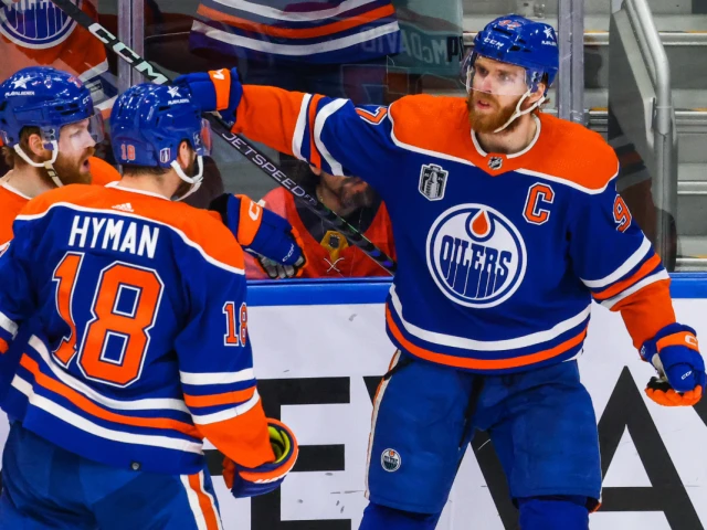 Connor McDavid joins Wayne Gretzky with yet another NHL record 