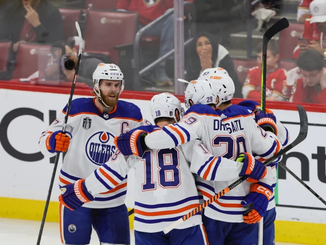 Oilers’ Connor McDavid becomes third player in NHL history to score 40+ points in a single playoff