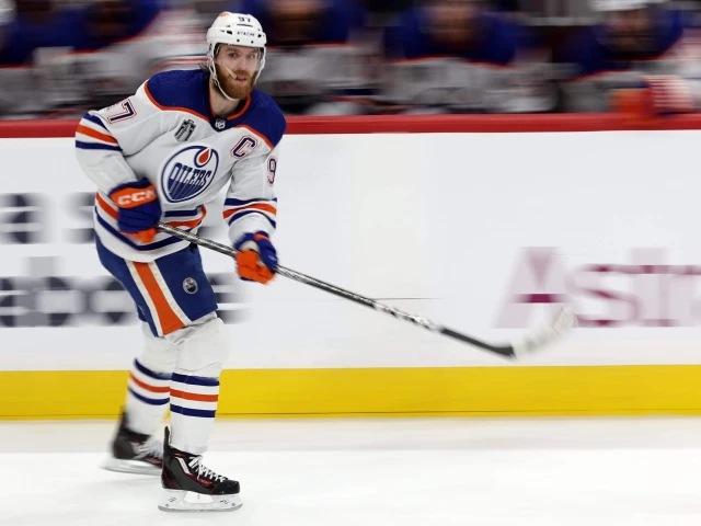 Inside Connor McDavid's record-breaking playoffs, by the numbers