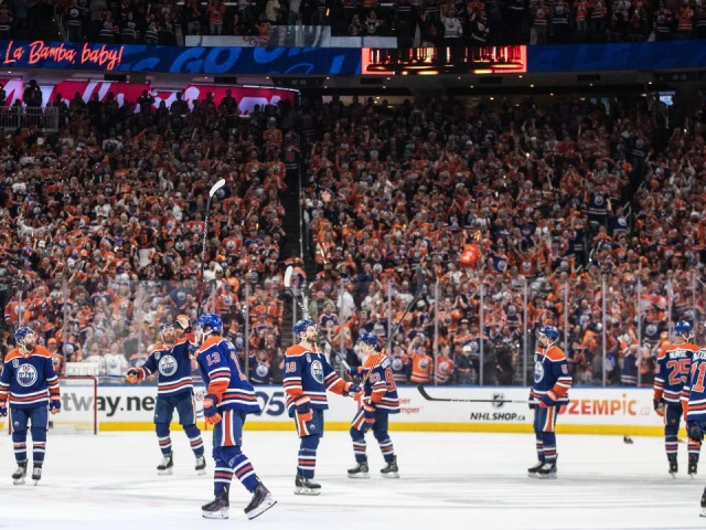 ‘Back to Sunrise!’: Hockey world erupts after Oilers force Game 7