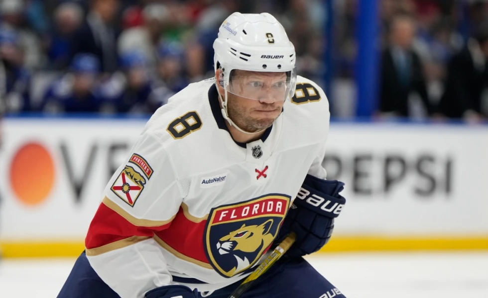 Panthers’ Okposo returns to lineup, Cousins out for Game 7 against Oilers