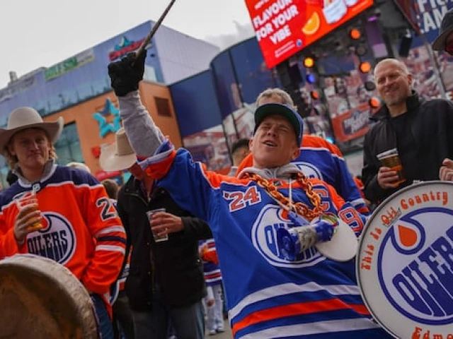 Stanley Cup final: Oilers fans gather ahead of Game 7