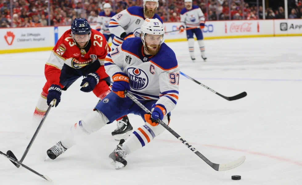 “It sucks”: Connor McDavid joins exclusive Conn Smythe Trophy club after Oilers lose Stanley Cup