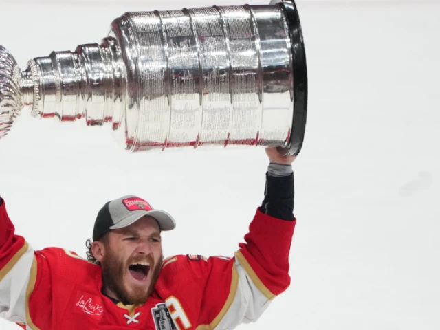 Tkachuk praises Calgary and chirps Oilers after winning Stanley Cup