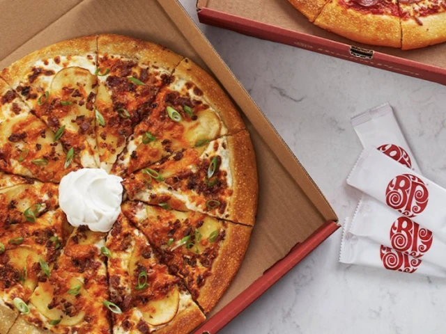 Boston Pizza to give away 30,000 free pizzas to grieving fans after Oilers loss