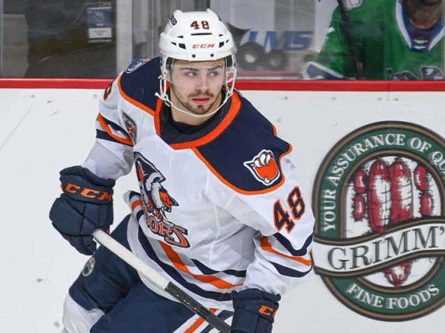 Five of seven RFAs issued qualifying offers by Edmonton Oilers, Carter Savoie and Ryan Fanti to become UFAs