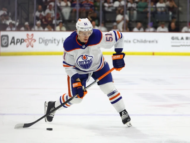 Report: Edmonton Oilers re-signing veteran defenceman Troy Stecher