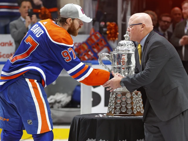 Oilers’ Connor McDavid named best NHL player at ESPY’s for third straight year