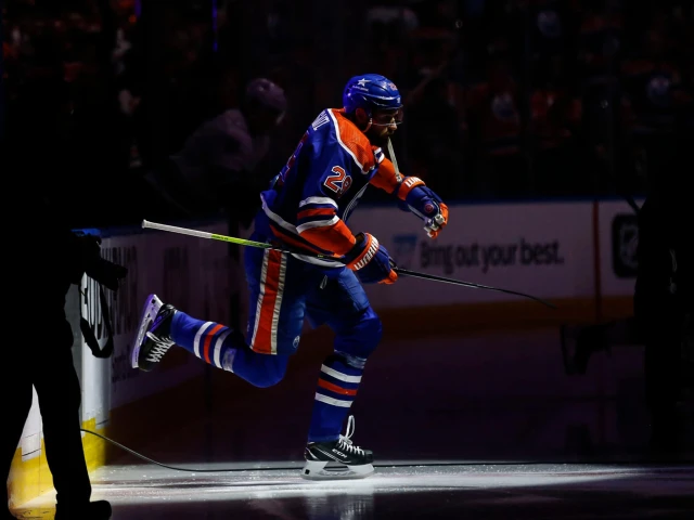 Inside Oilers-Leon Draisaitl contract talks: A 'smooth' process despite GM search, Blues offer sheets