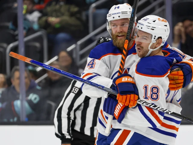 Oilers players hit the ice in Edmonton ahead of training camp