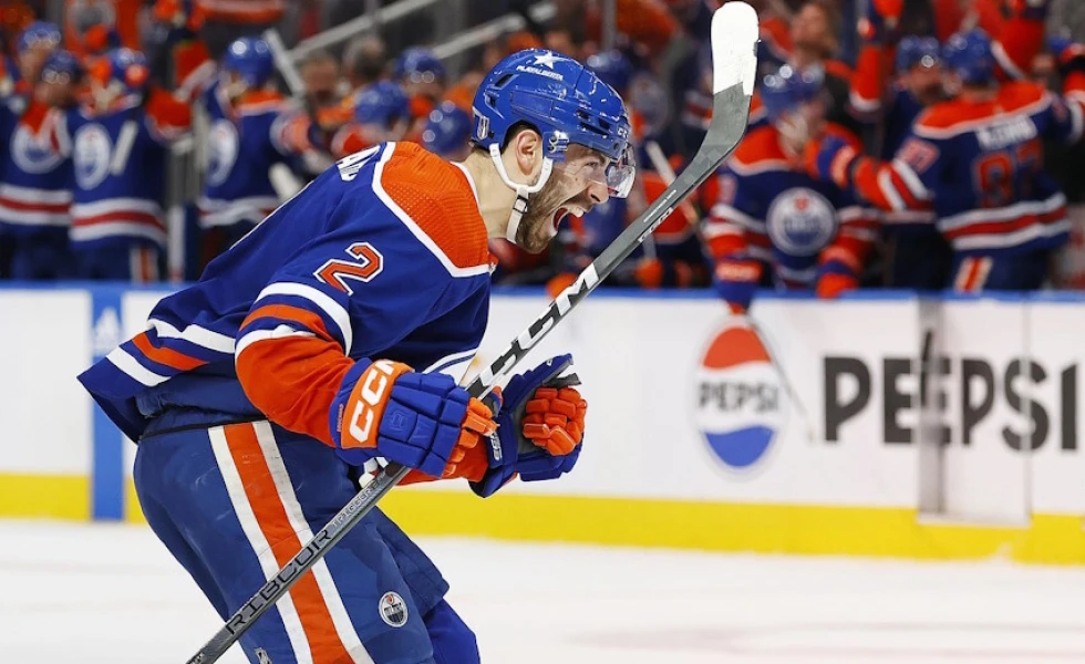 NHL Rumors: Expect Evan Bouchard to Stay with the Edmonton Oilers